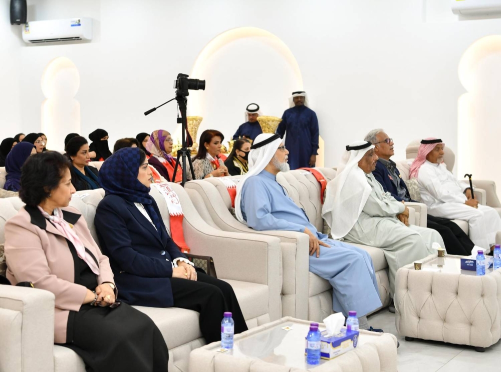 تجمع الوحدة الوطنية يكرم ستين سيدة بحرينية من المتميزات والناشطات في مؤسسات المجتمع المدني*