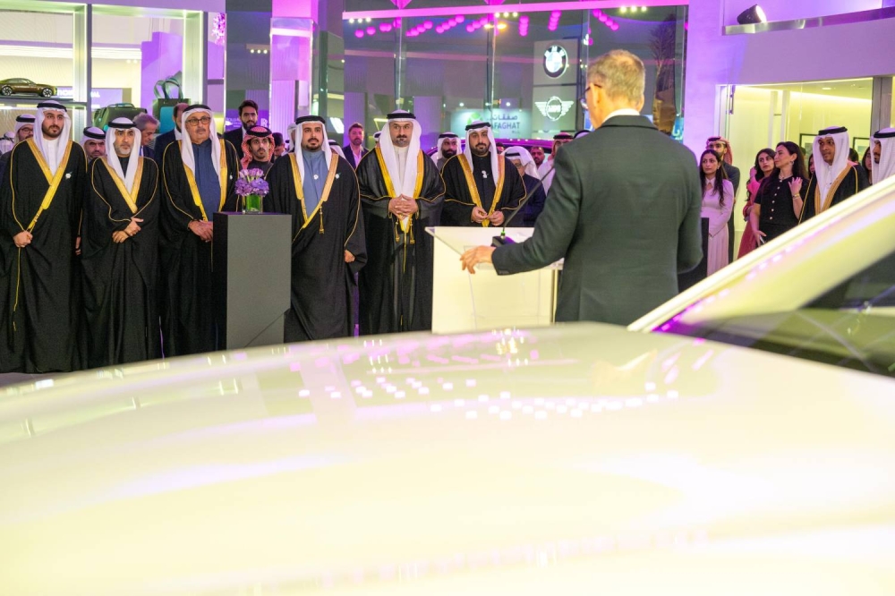 محمد بن سلمان يفتتح صالة العرض الجديدة لرولز-رويس موتورز كارز البحرين