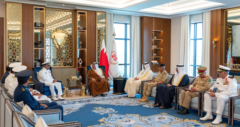 ولي العهد رئيس الوزراء يستقبل رئيس هيئة الأركان للقوات البحرية الباكستانية