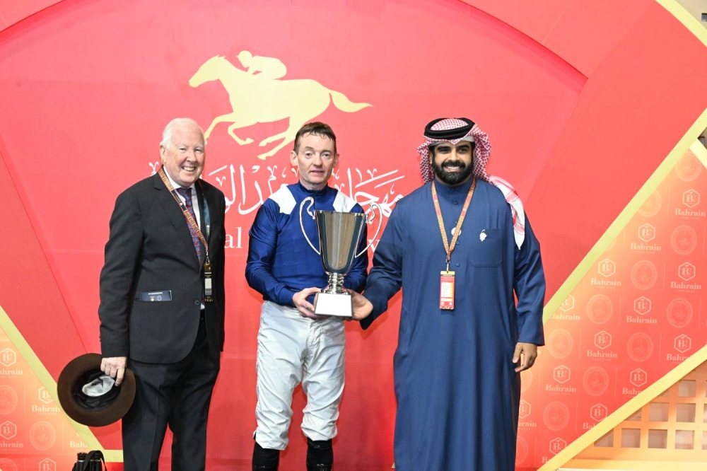 نجاح متميز وانتصارات مثيرة بانطلاق مهرجان العيد الوطني لسباق الخيل