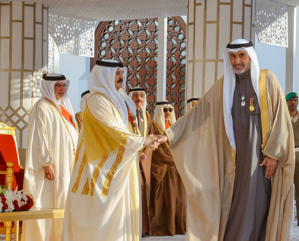 الملك يتفضل فيشمل برعايته الكريمة احتفال مملكة البحرين بأعيادها الوطنية