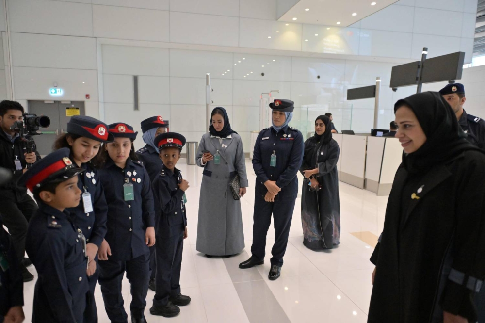 مطار البحرين الدولي يستقبل أطفال الشهداء في زيارة خاصة بمناسبة يوم الشهيد