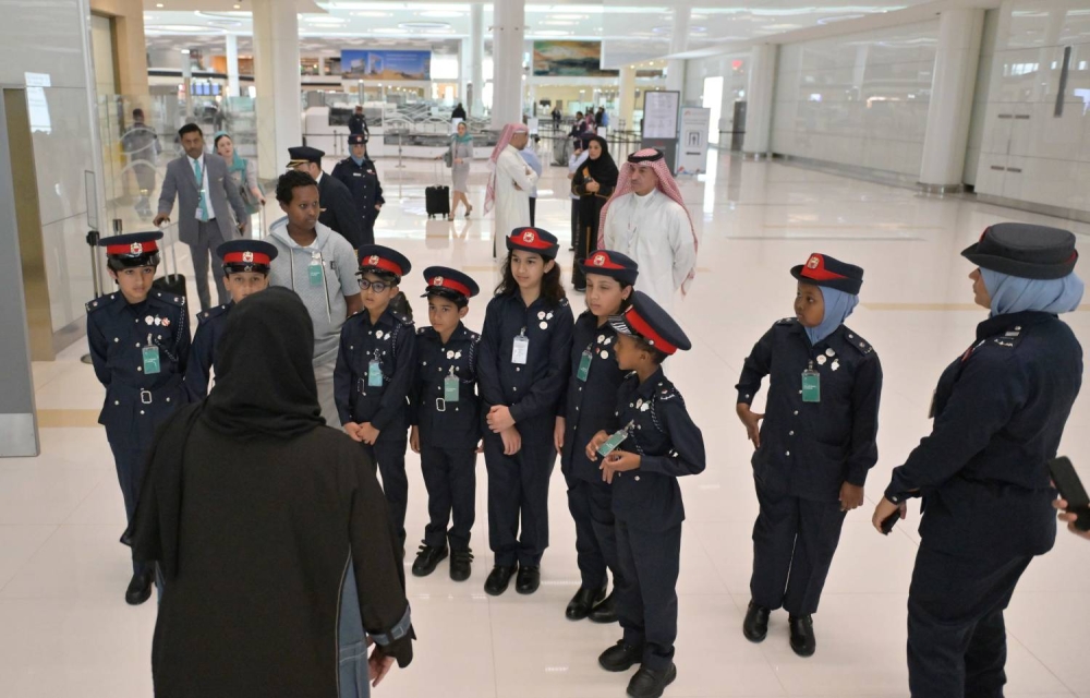 مطار البحرين الدولي يستقبل أطفال الشهداء في زيارة خاصة بمناسبة يوم الشهيد