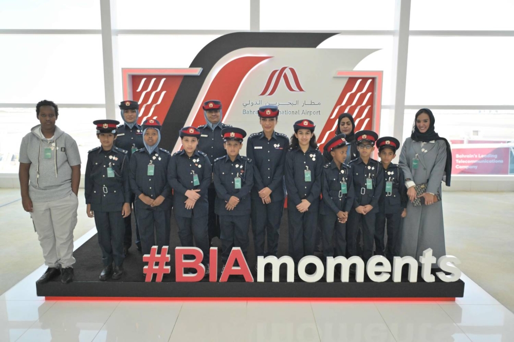 مطار البحرين الدولي يستقبل أطفال الشهداء في زيارة خاصة بمناسبة يوم الشهيد