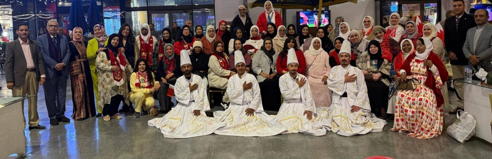 100 فرد بقافلة بحرينية تحتفل بعيد الجلوس وذكرى الاستقلال في أرض الكنانة برعاية مجلس خوات دنيا