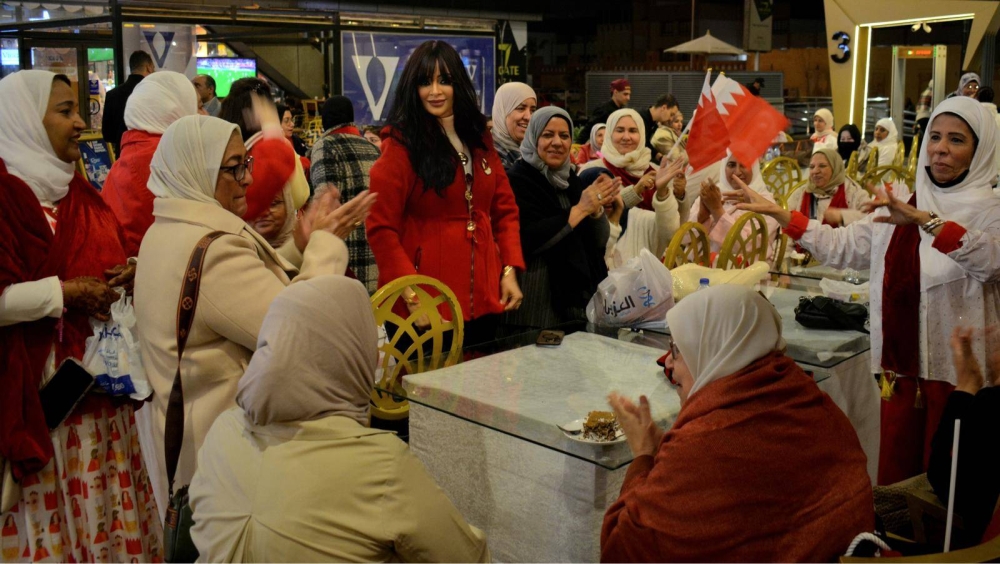١٠٠ فرد بقافلة بحرينية تحتفل بعيد الجلوس وذكرى الاستقلال في أرض الكنانة برعاية مجلس خوات دنيا