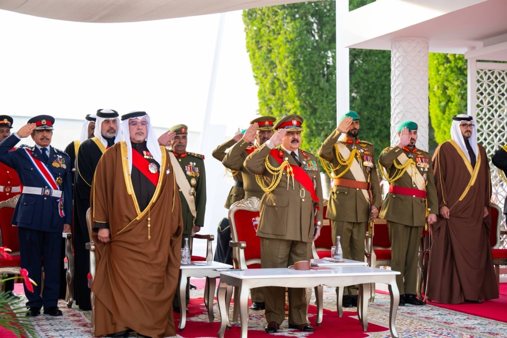 الملك القائد الأعلى للقوات المسلحة يرعى مراسم يوم الشهيد