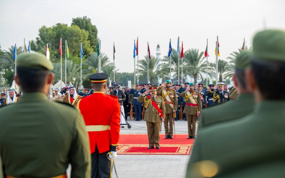 الملك القائد الأعلى للقوات المسلحة يرعى مراسم يوم الشهيد