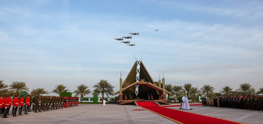 الملك القائد الأعلى للقوات المسلحة يرعى مراسم يوم الشهيد