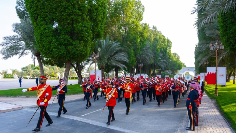 الملك القائد الأعلى للقوات المسلحة يرعى مراسم يوم الشهيد