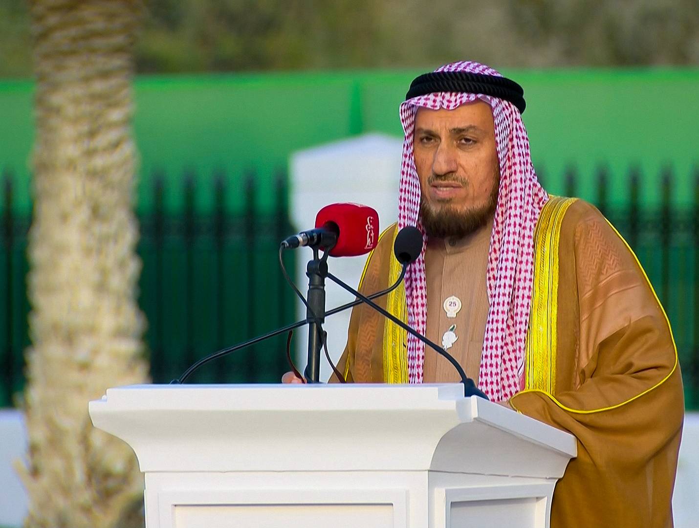 الملك القائد الأعلى للقوات المسلحة يرعى مراسم يوم الشهيد