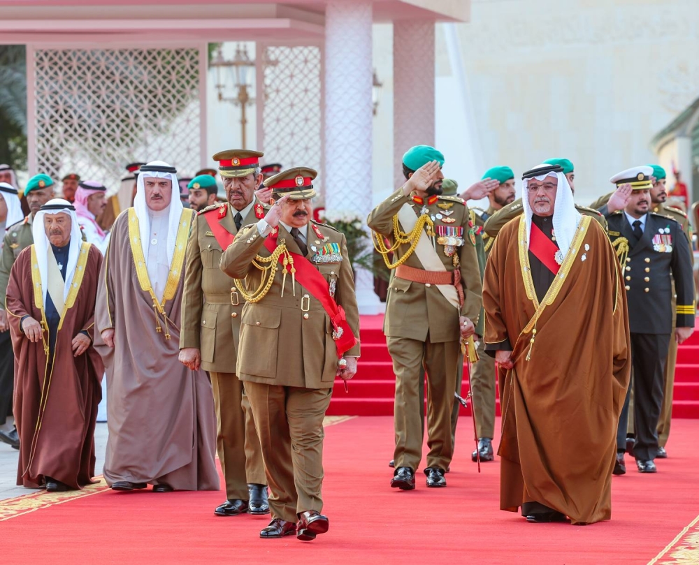 الملك القائد الأعلى للقوات المسلحة يرعى مراسم يوم الشهيد