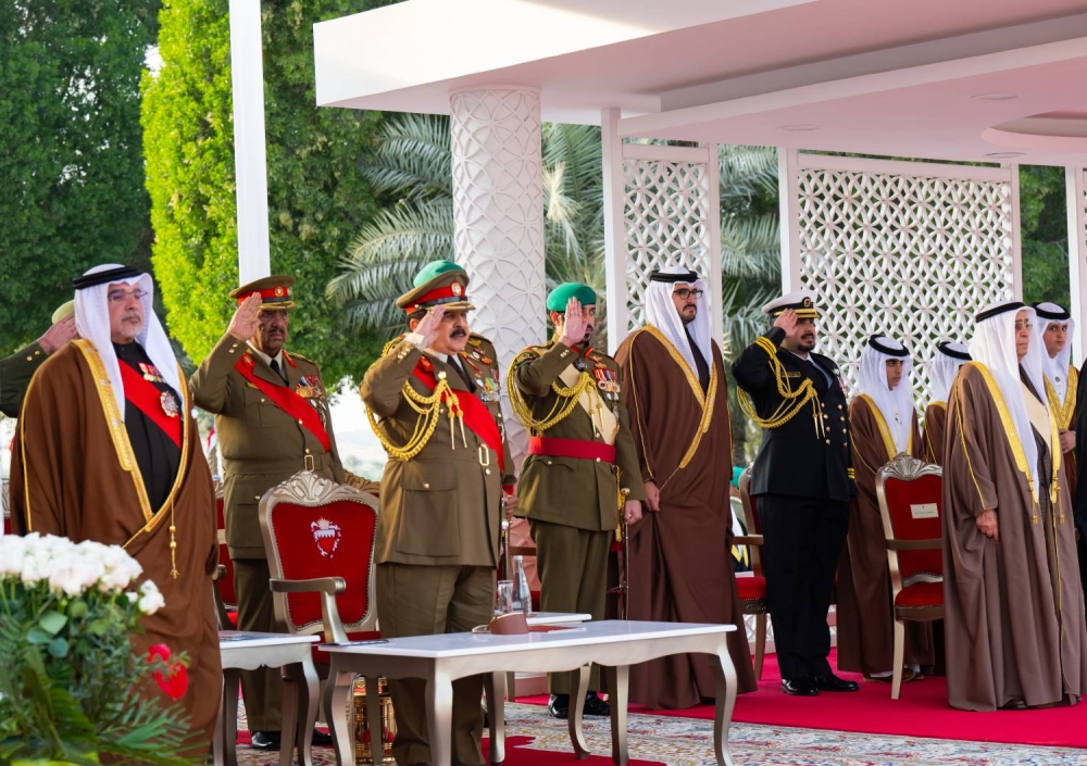 الملك القائد الأعلى للقوات المسلحة يرعى مراسم يوم الشهيد