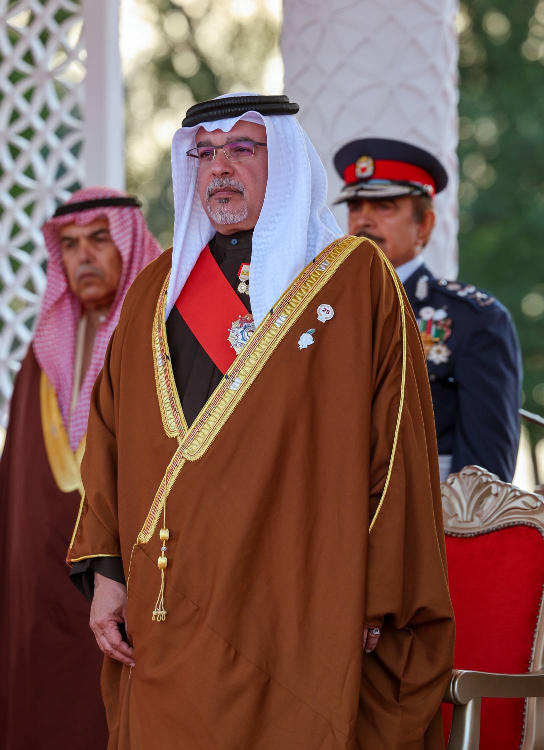 الملك القائد الأعلى للقوات المسلحة يرعى مراسم يوم الشهيد