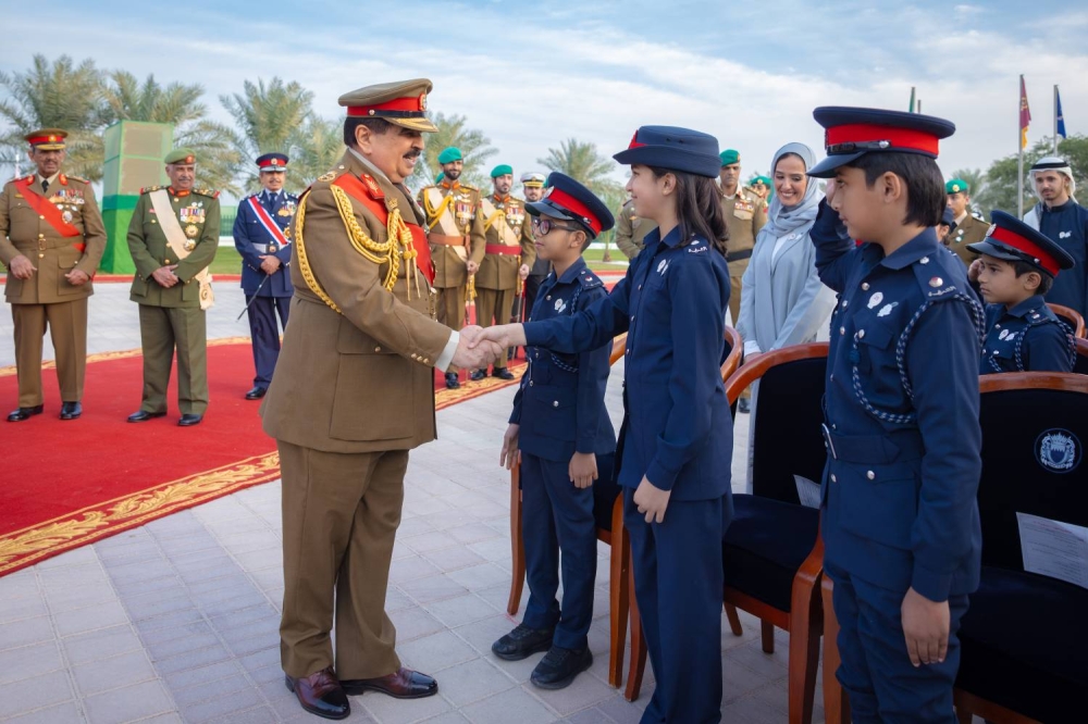 الملك القائد الأعلى للقوات المسلحة يرعى مراسم يوم الشهيد