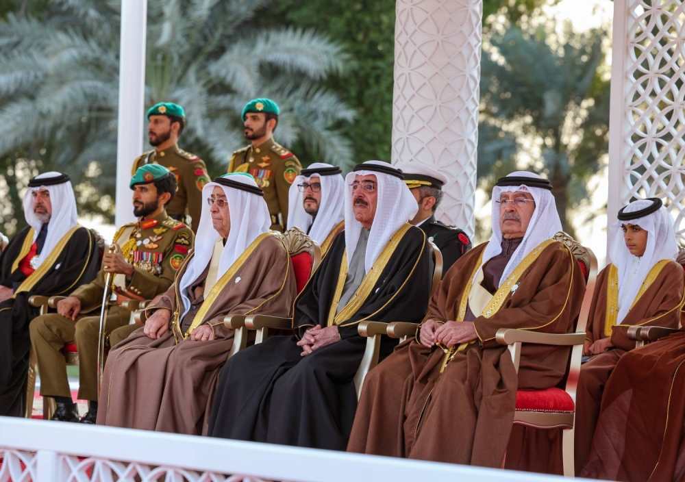 الملك القائد الأعلى للقوات المسلحة يرعى مراسم يوم الشهيد