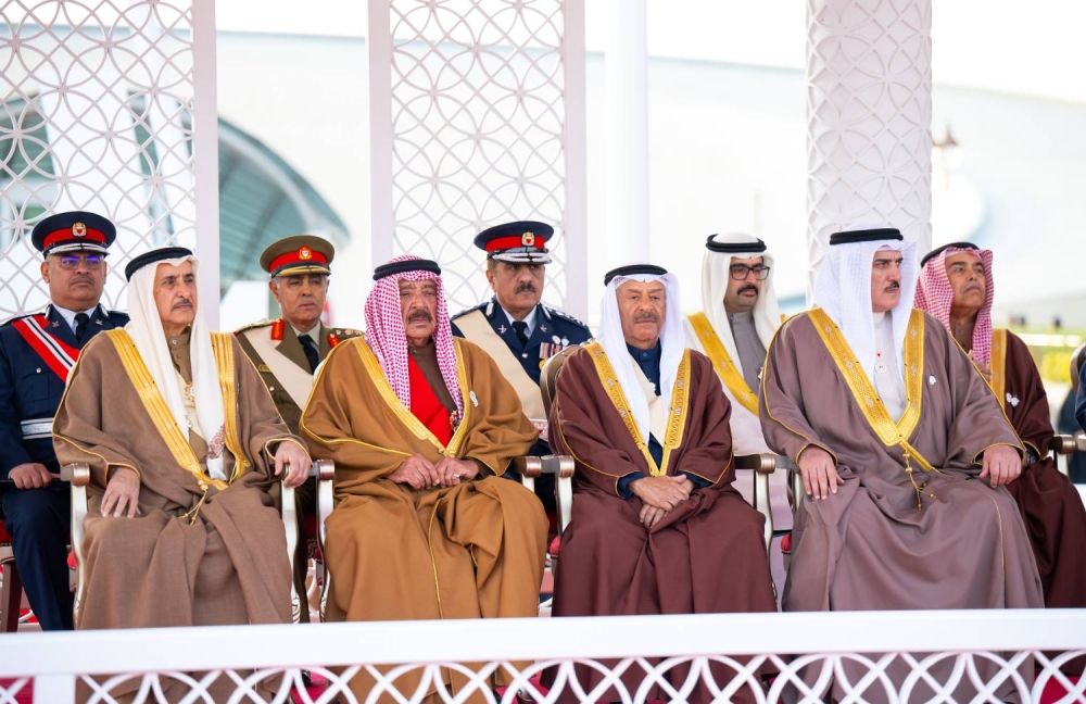 الملك القائد الأعلى للقوات المسلحة يرعى مراسم يوم الشهيد