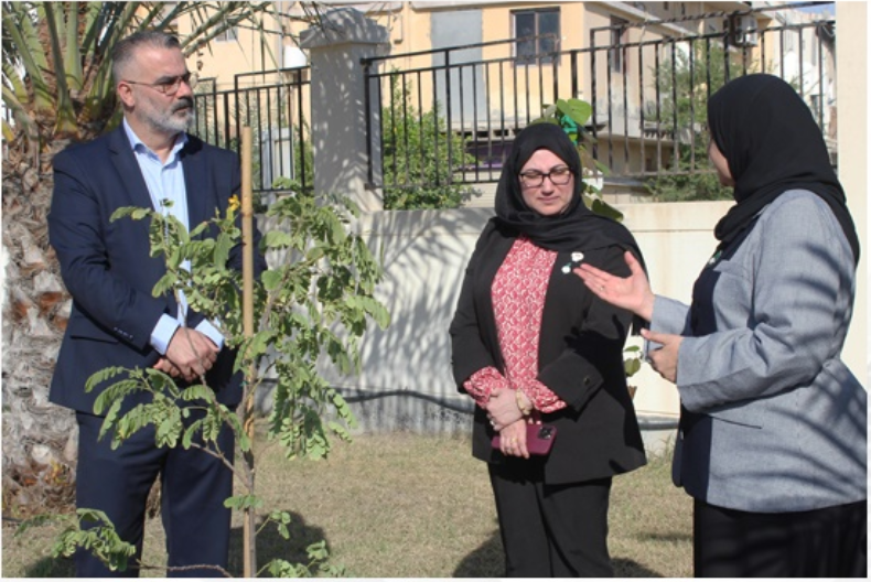 تشجير مركز جدحفص الصحي ضمن الحملة الوطنية للتشجير "دُمتِ خضراء"