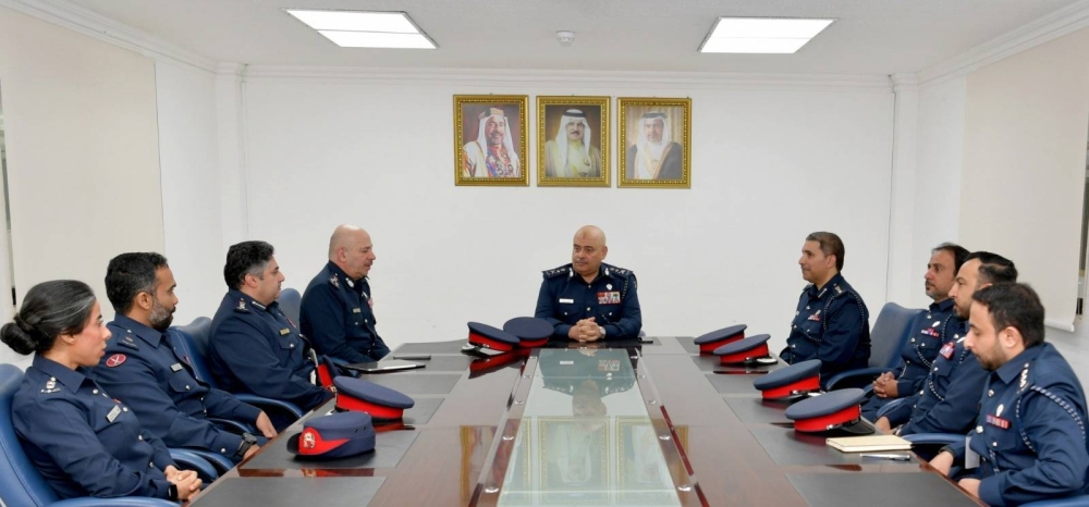 رئيس الأمن العام يزور مركز شرطة جنوب العاصمة للوقوف على جاهزية الخدمات الأمنية