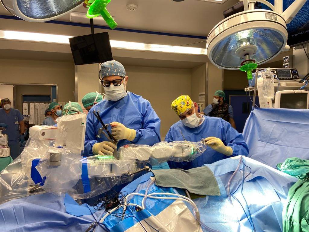 أول زراعة للبنكرياس.. "الجراحة الروبوتية" تسجل إنجازات مشرفة في 2024