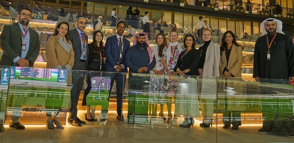 بحضور ناصر بن حمد وعيسى بن سلمان.. انتصارات قوية بأولى كؤوس سباقات الخيل 2025