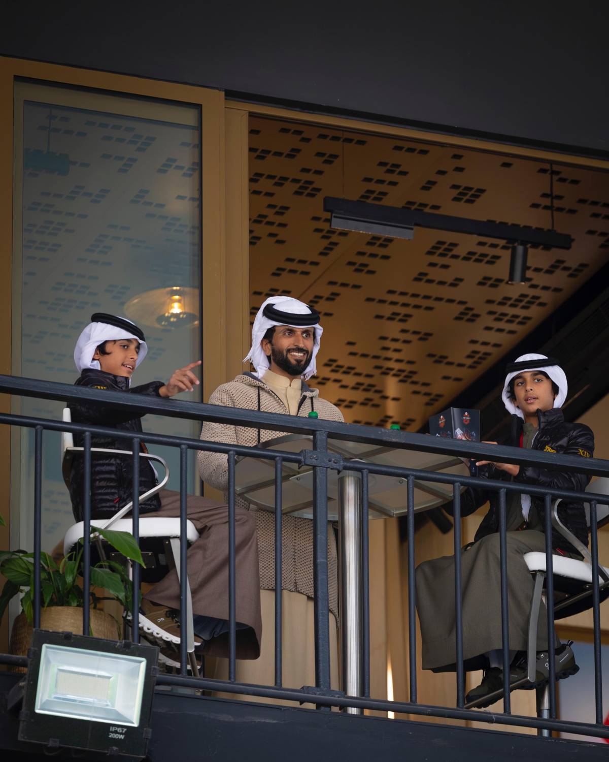 بحضور ناصر بن حمد وعيسى بن سلمان.. انتصارات قوية بأولى كؤوس سباقات الخيل 2025