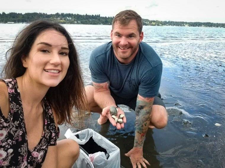 انتحار.. مفاجآت بانفجار &laquo;تسلا&raquo; أمام فندق ترامب