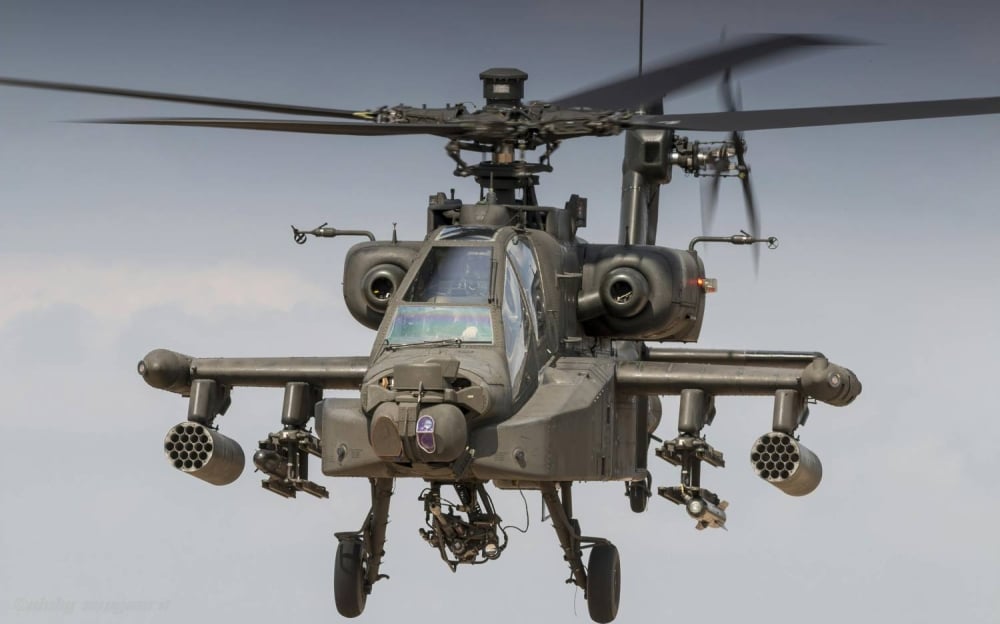 المغرب يبدأ اختبارات الطيران لمروحيات «أباتشي AH-64E» الأمريكية في إطار تحديث أسطوله