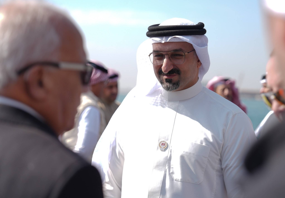 وزير الصناعة والتجارة يدشن الحوض العائم الجديد لشركة البحرين لتصليح السفن والهندسة