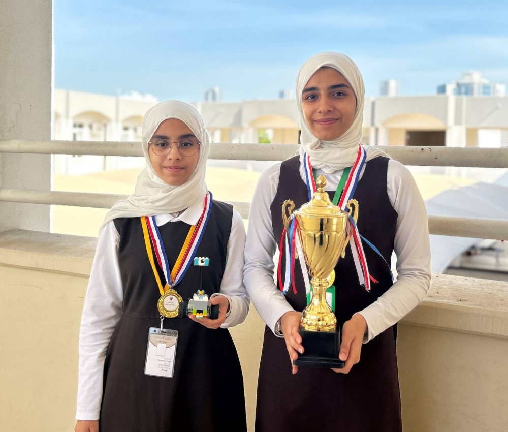 فاطمة وزهراء تبدعان في برمجة الروبوتات وتوظيفها لخدمة المجتمع