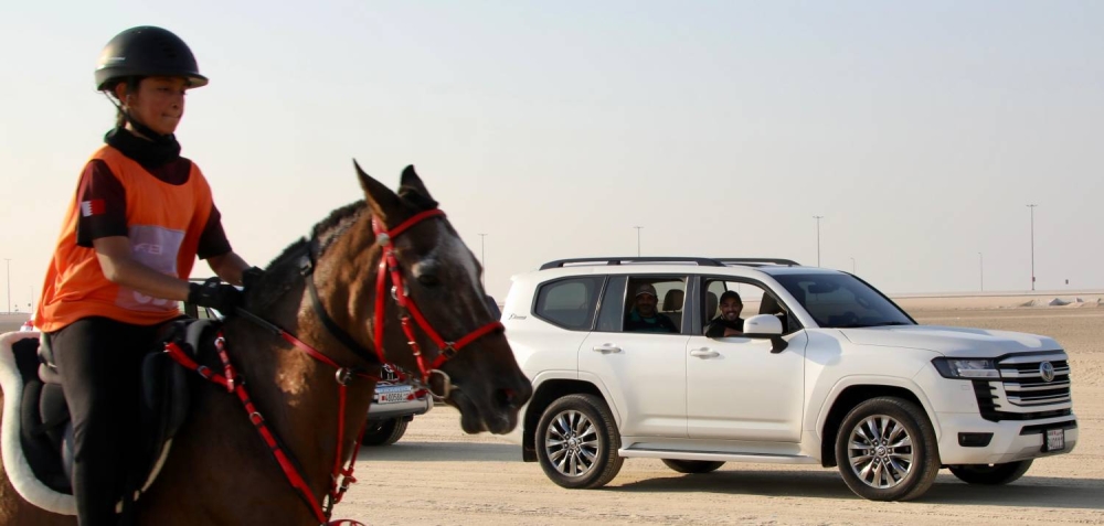 بنات المؤسسة الملكية شيماء والهنوف تشاركان في سباق القدرة