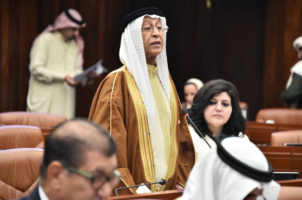 الشورى يوافق على إزالة الازدواج الضريبي بين البحرين والإمارات