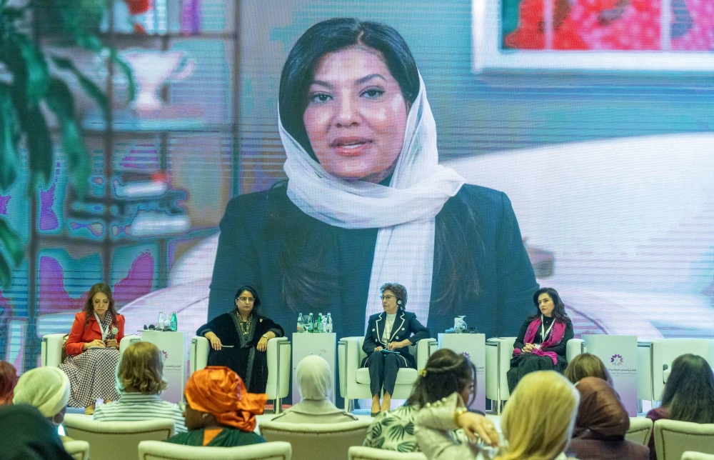 انطلاق أعمال &laquo;المنتدى والمعرض العالمي لسيدات الأعمال&raquo; برعاية قرينة عاهل البلاد