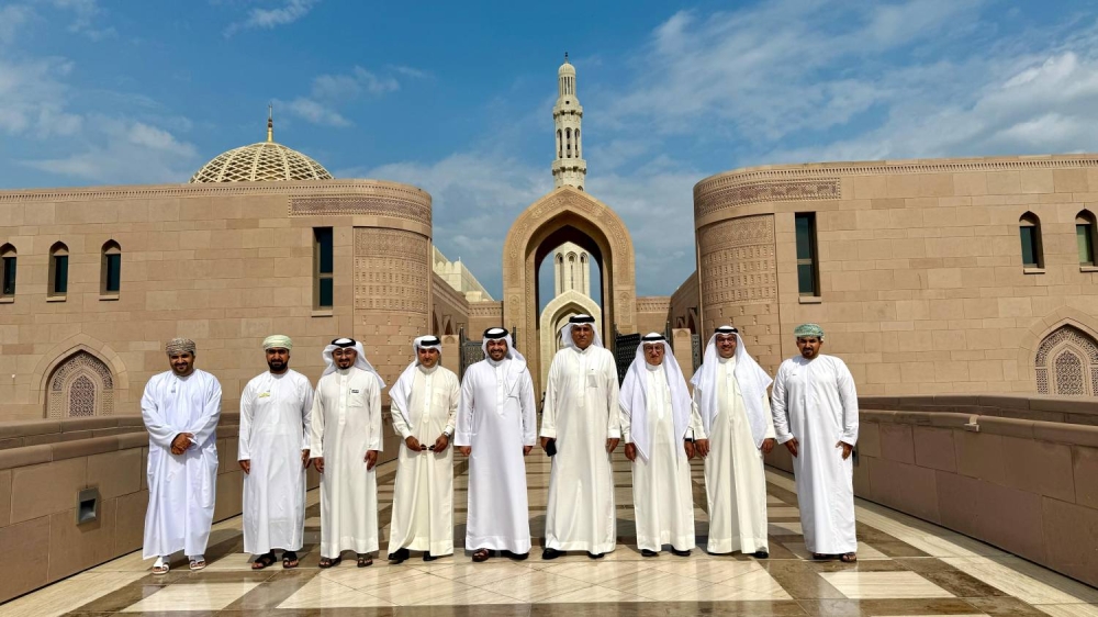 &laquo;المراسم السلطانية&raquo; ينظّم جولة لرؤساء تحرير الصحف البحرينية لأبرز معالم عُمان