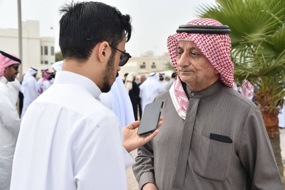 مسؤولون وأطباء ومواطنون يودعون الراحل د. إبراهيم السندي