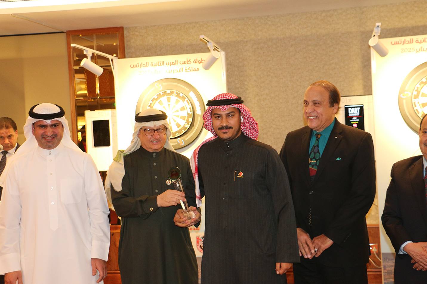 عسكر يتوج البحرين أبطالًا لبطولة كأس العرب الثانية للدارتس