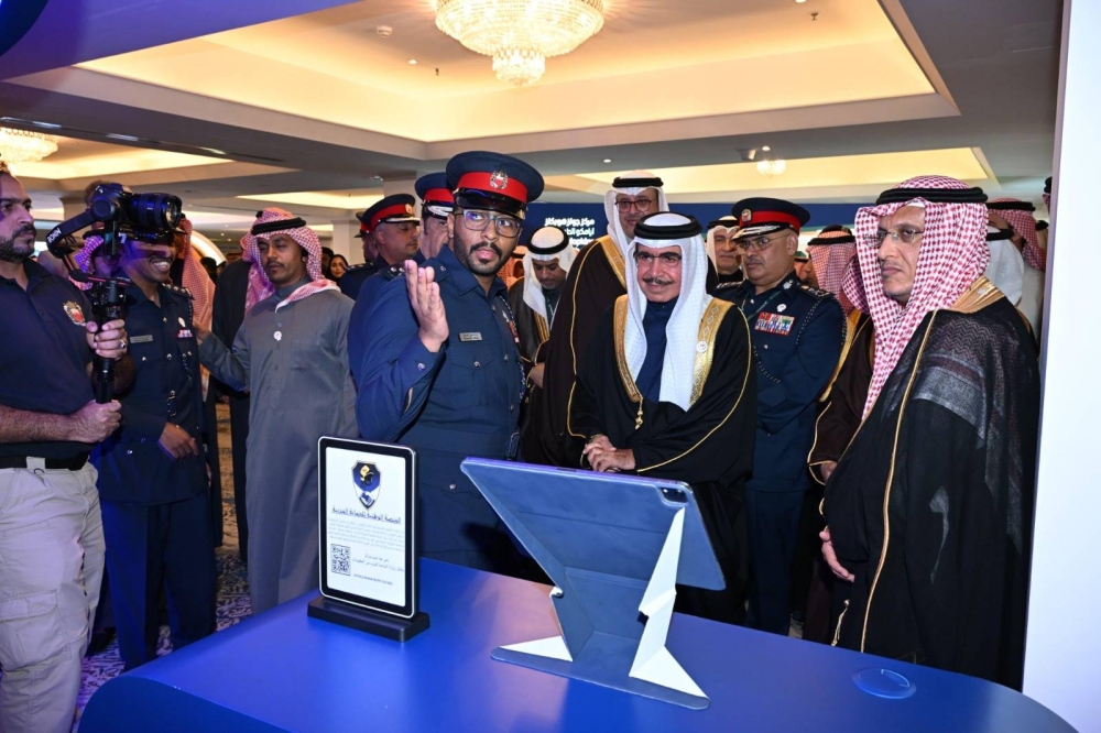 وزير الداخلية يفتتح مؤتمر ومعرض التطوير المهني