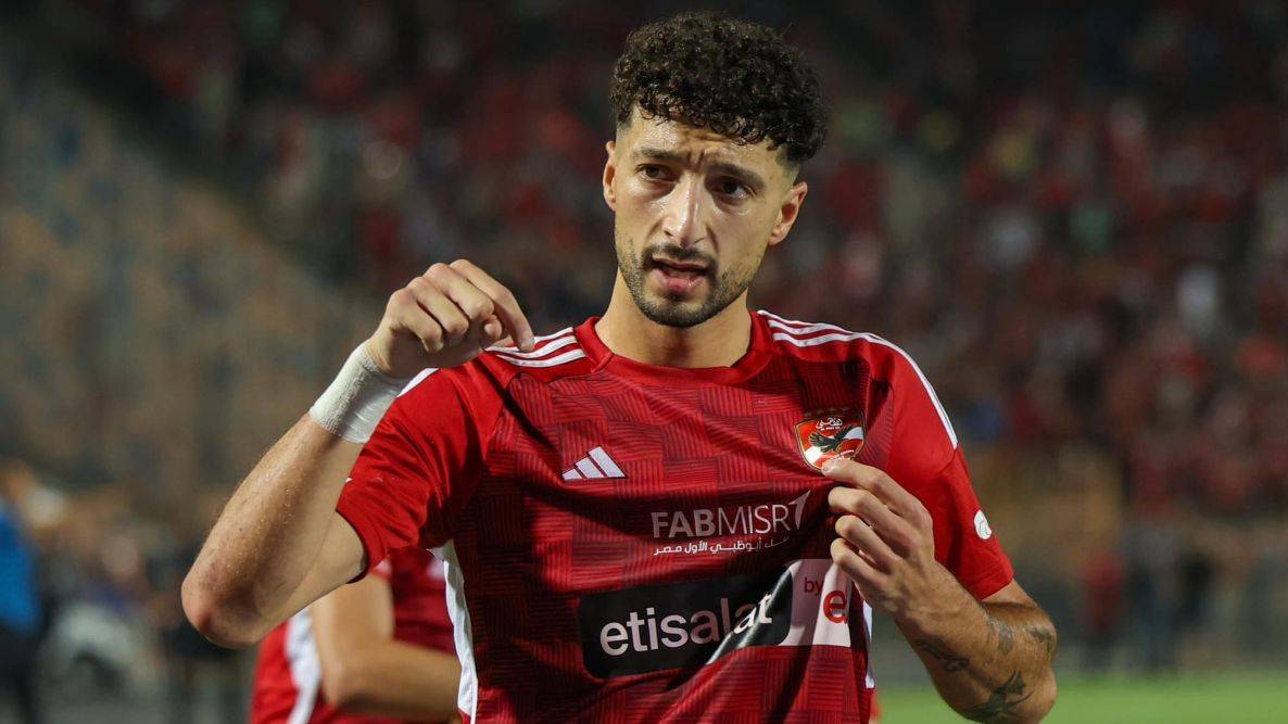 سر غياب وسام أبو علي عن قائمة الأهلي المصري أمام فاركو بالدوري