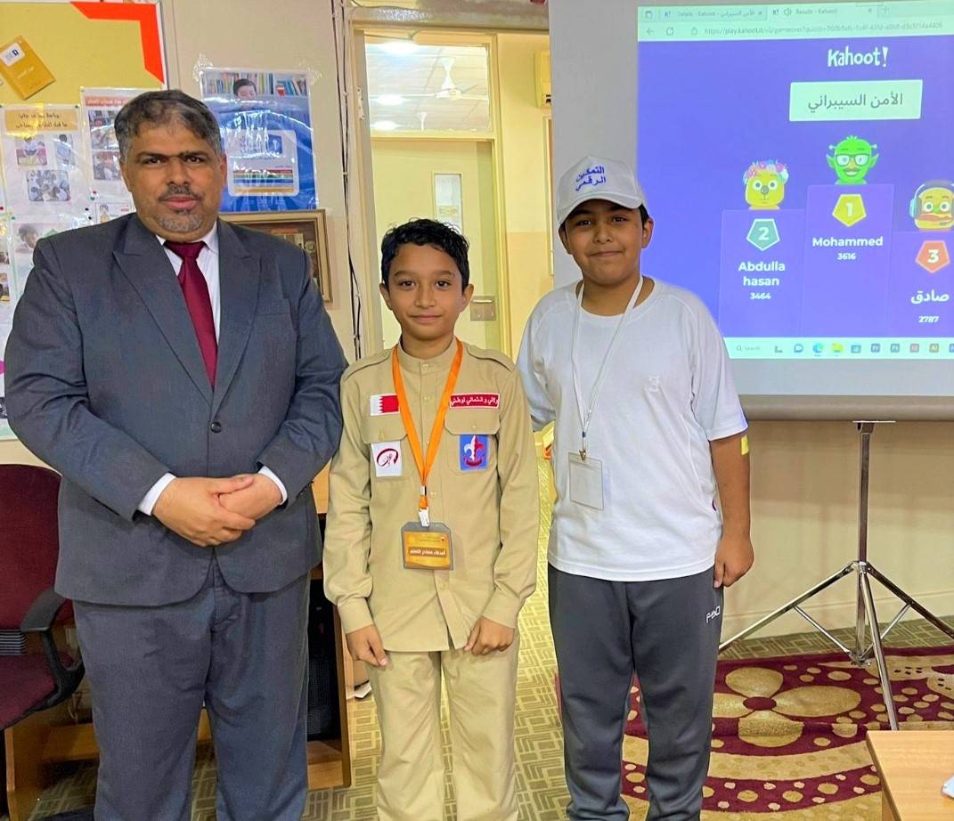 الدراسة بأسلوب إبداعي في حصص المعلم علي عبدالله حبيب