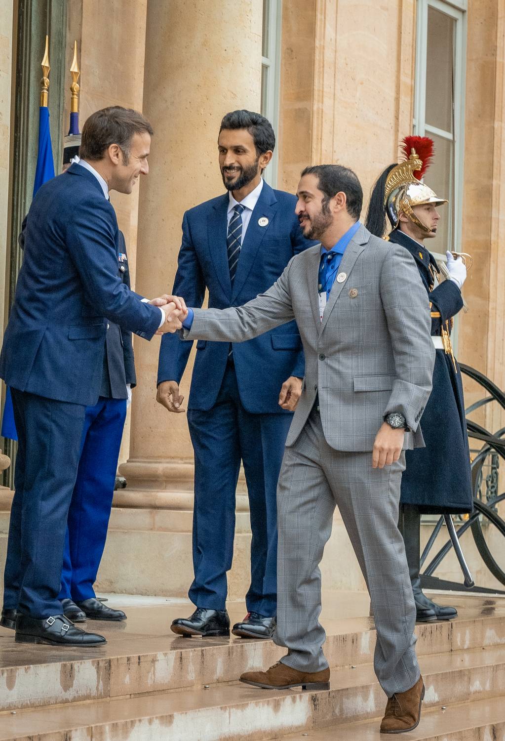 الملك يلتقي الرئيس الفرنسي في العاصمة الفرنسية باريس