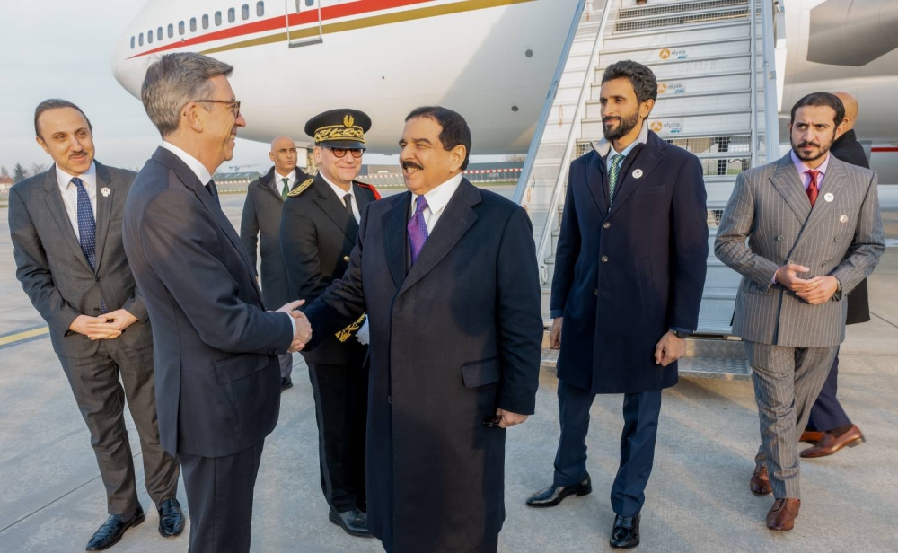 الملك يلتقي الرئيس الفرنسي في العاصمة الفرنسية باريس