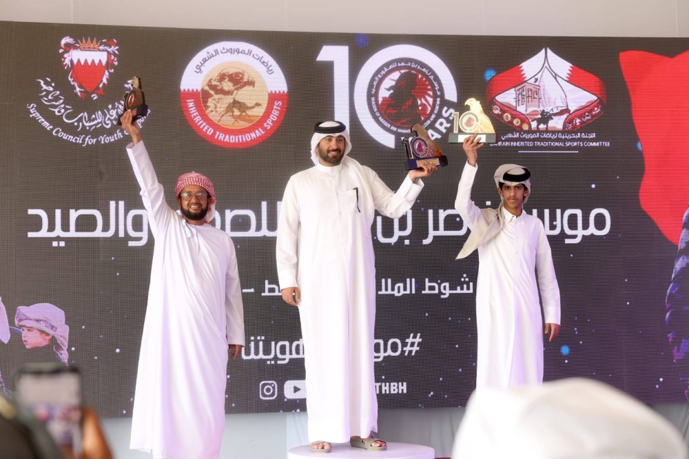 صقارو الخليج يتألقون في موسم ناصر بن حمد للصقور والصيد