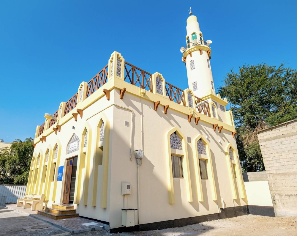 رئيس الأوقاف الجعفرية يفتتح مسجد تاج الدين في منطقة الصالحية