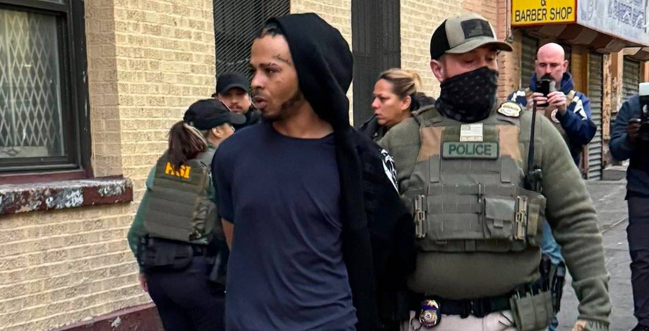 وزيرة الداخلية الأمريكية تشارك في مداهمة لضبط مهاجرين غير شرعيين (فيديو + صور)