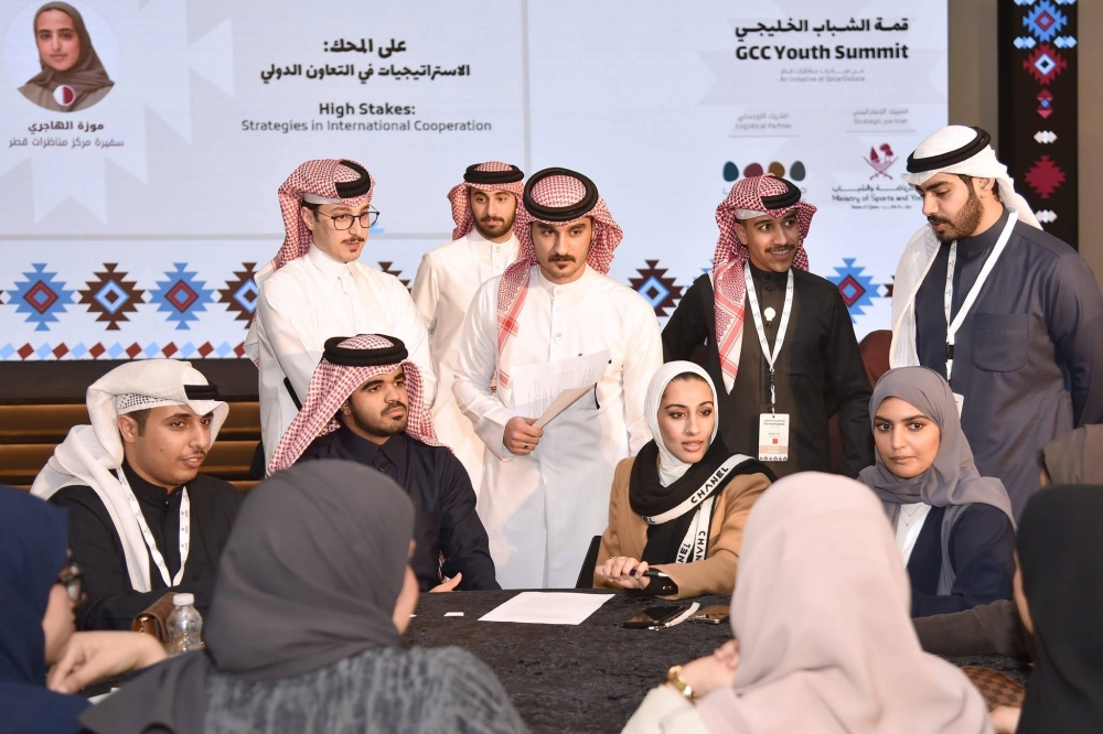 المحامي حسين علي يقود وفد البحرين في القمة الشبابية الخليجية بالدوحة