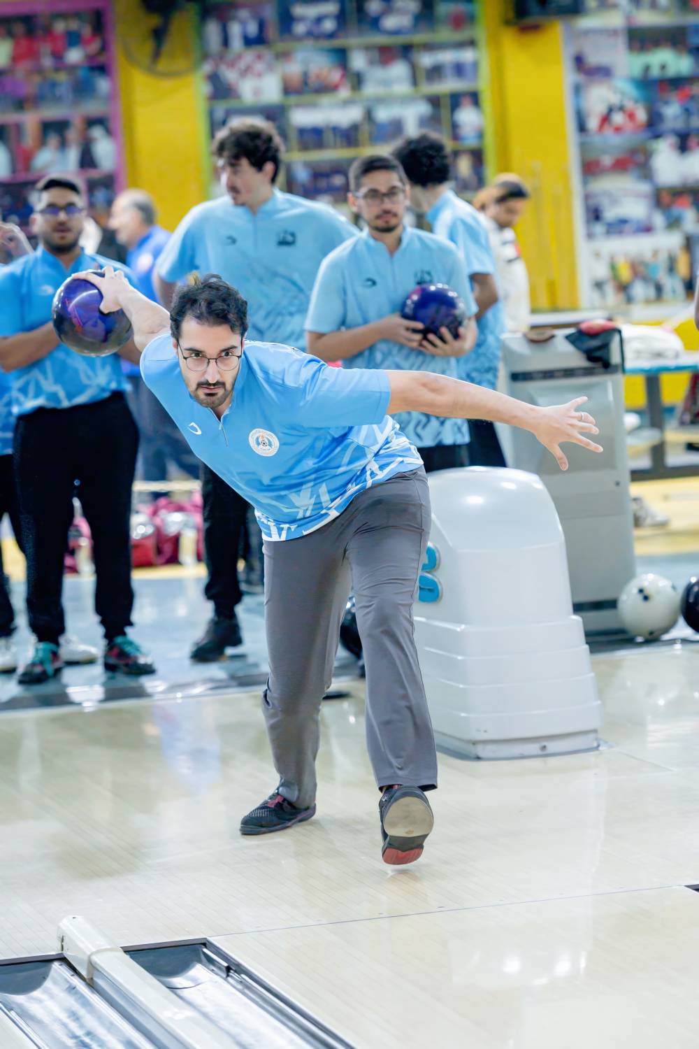 البحرين يعتلي صدارة الدوري العام للبولينج