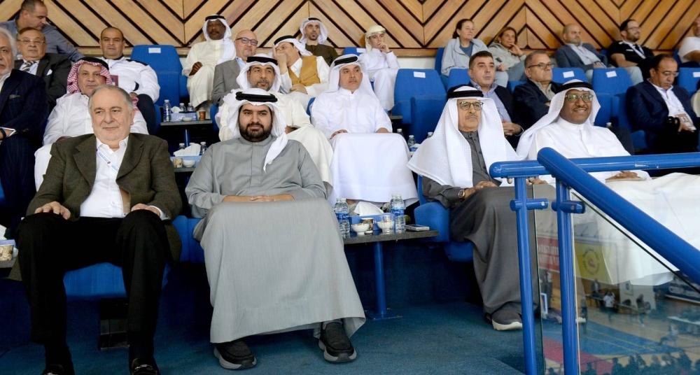 عيسى بن علي يشهد ختام بطولة دبي الدولية لكرة السلة