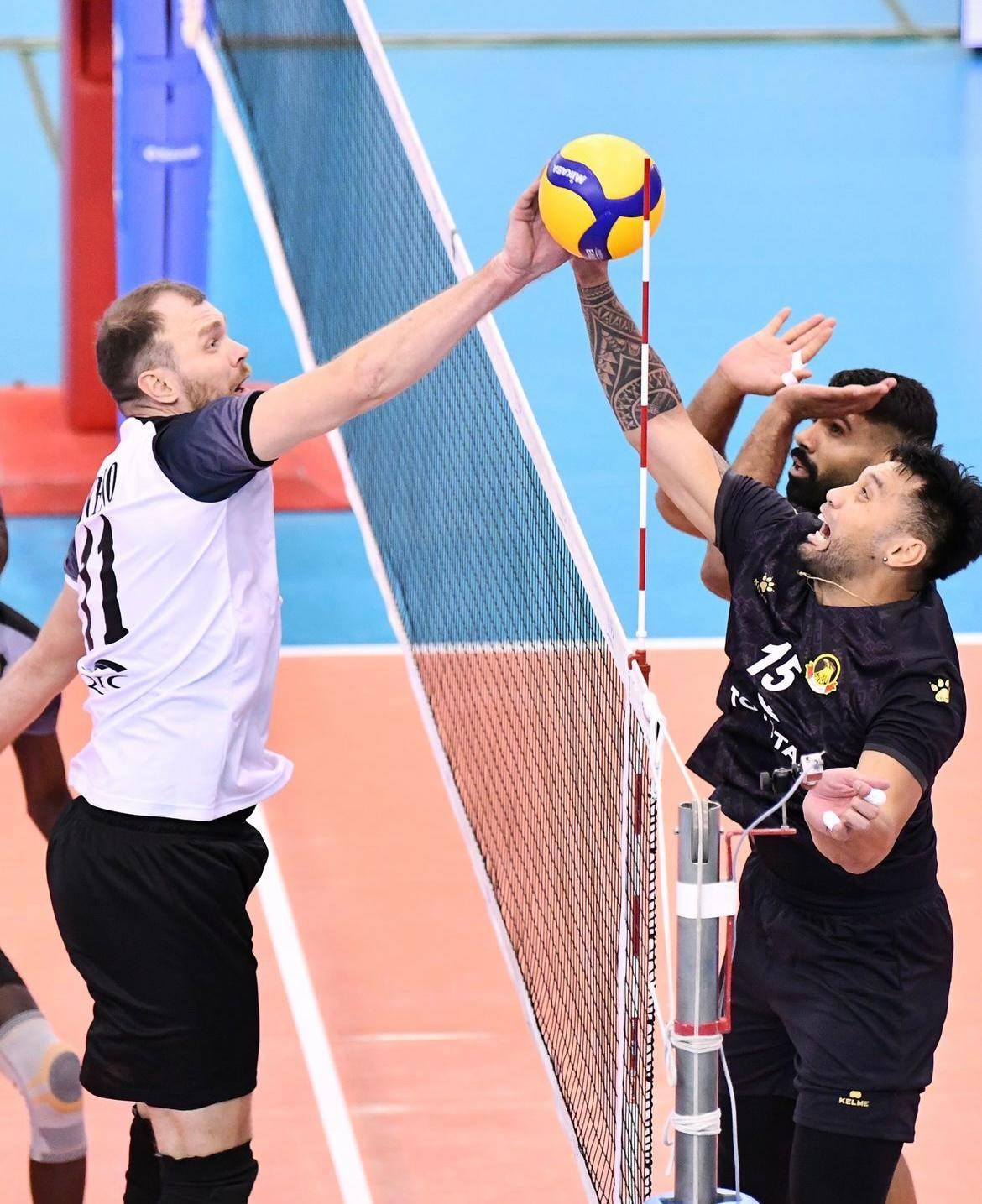 الأهلي يخسر من الريان.. والسلام ينعش آماله بفوزه على القادسية