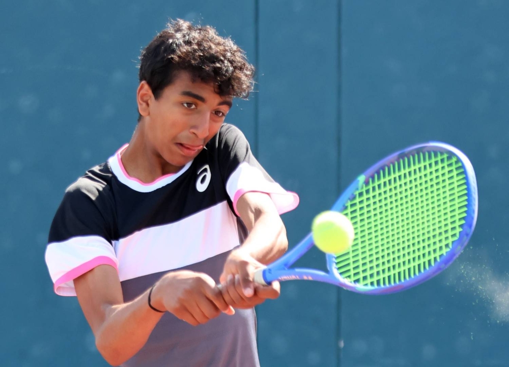 اللبناني بيدان يفجر مفاجأة مدوية ويقصي حامل اللقب من الدور الأول