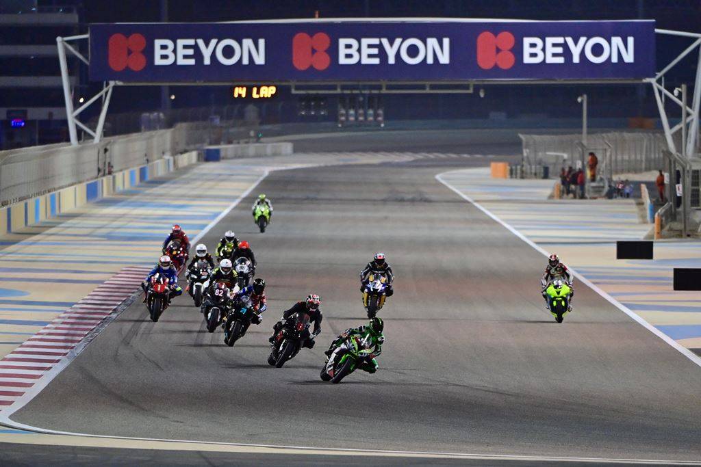 عيسى إبراهيم يسيطر على منافسات الجولة الخامسة ليوم السباقات الوطنية في حلبة البحرين الدولية